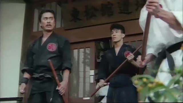 Kamen Rider Zo - Oui, vous ne rêvez pas, à gauche : Kenji Oba (X-Or) !!